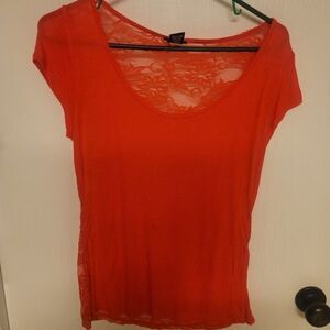 ~ pinkish womens lace back Rue 21 shirt